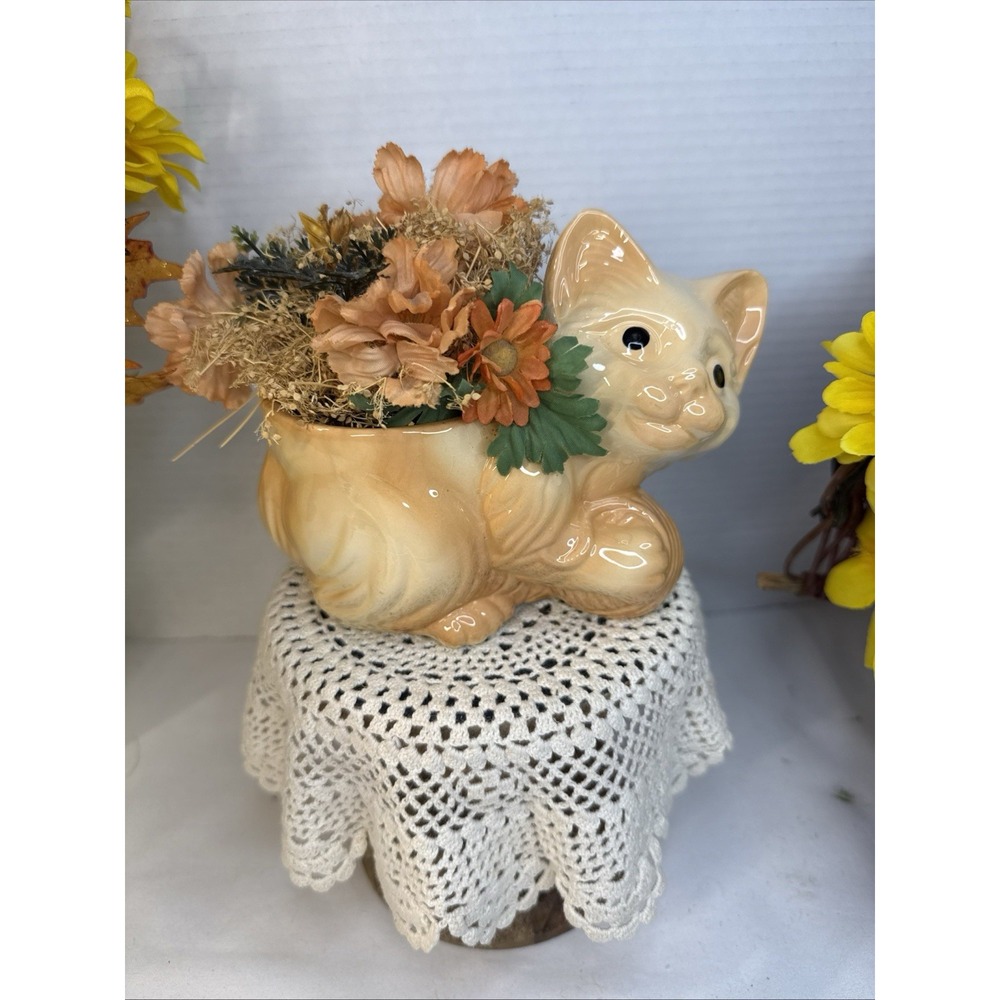 Kitty Cat Planter, Black Eyes, Vtg Ceramic Dried Flowers